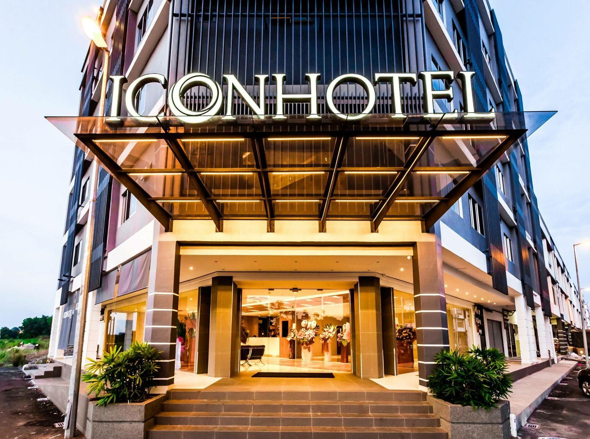 Icon Hotel Segamat Kültér fotó